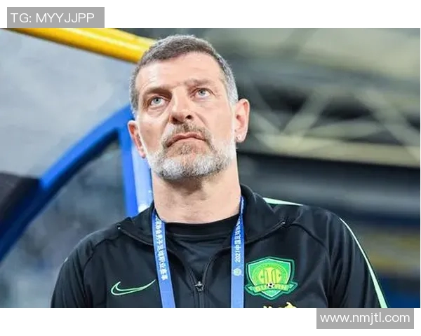 足球巨星独特睡姿大揭秘 看他们如何放松休息恢复状态 足球巨星独特睡姿大揭秘 看他们如何放松休息恢复状态